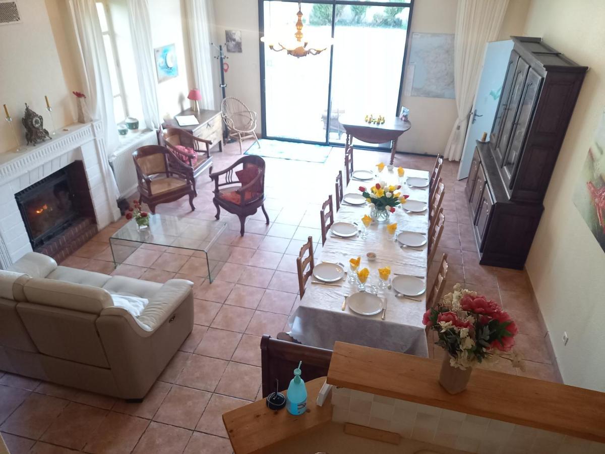 Bed and Breakfast Les Malvaux Huriel Esterno foto